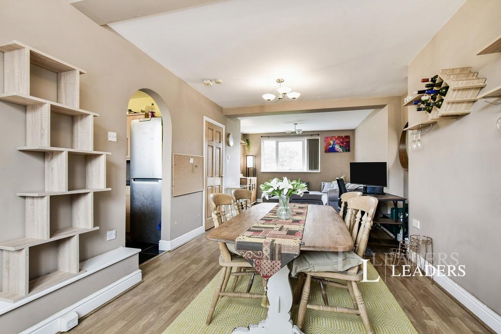 Dining Area 2