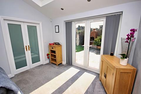 3 bedroom detached house for sale, Beaver Road, Allington ME16