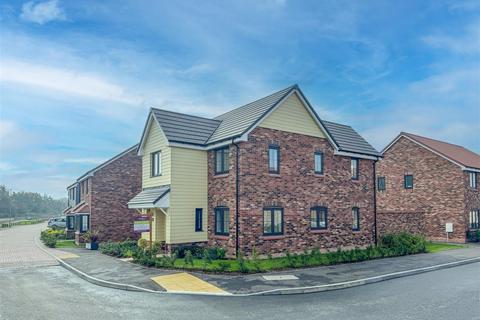 4 bedroom detached house for sale, Rosemary Gardens, Kennett