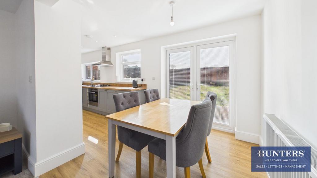 Kitchen/Living Area