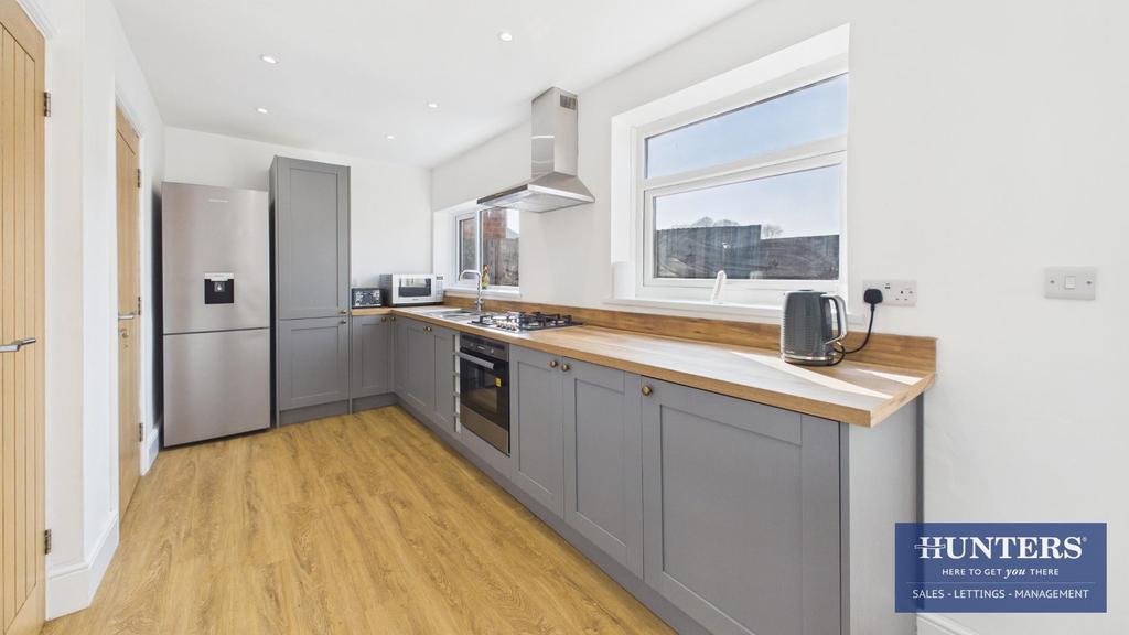 Kitchen/Living Area