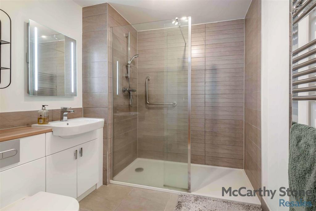 8680162-interior18.jpg
