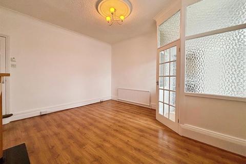 2 bedroom terraced house for sale, Tennyson Road, Bradford BD6