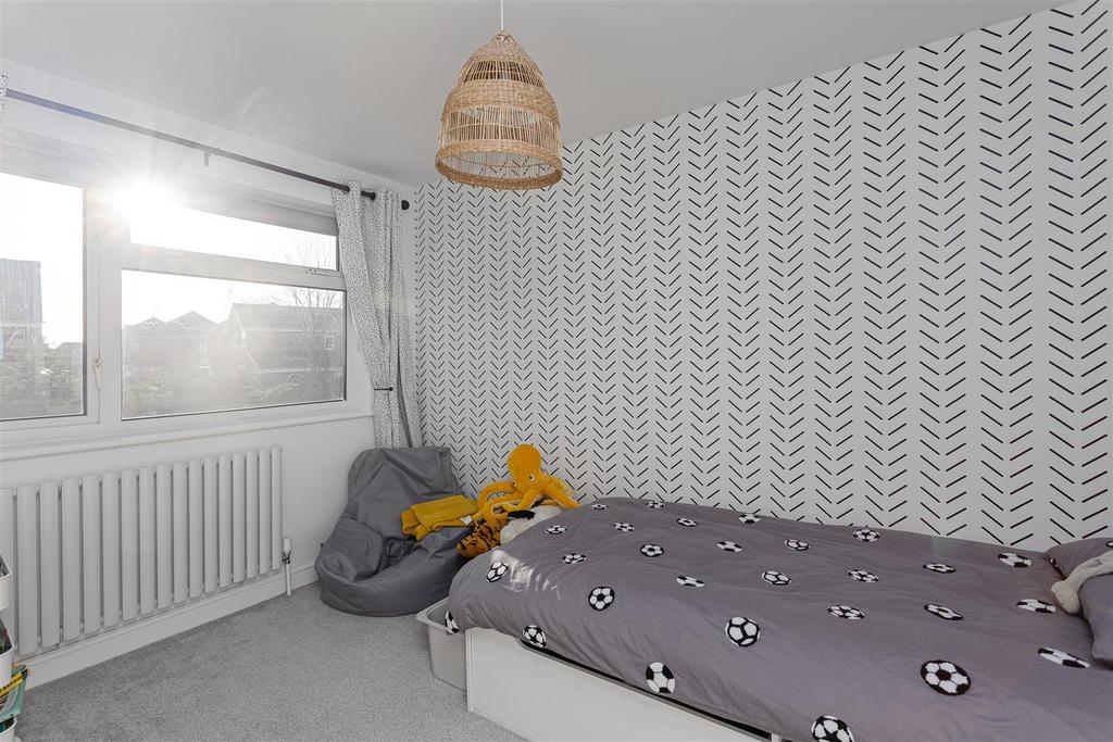 34 Barons Crescent 58.jpg