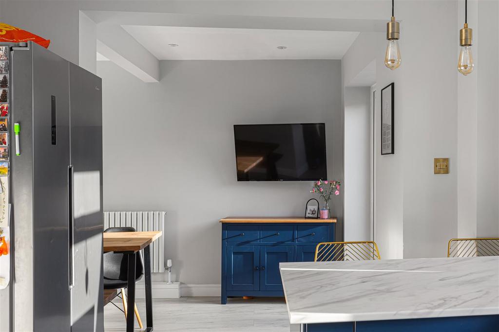 34 Barons Crescent 34.jpg
