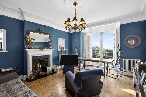 4 bedroom semi-detached house for sale, Overhill Road, London, SE22