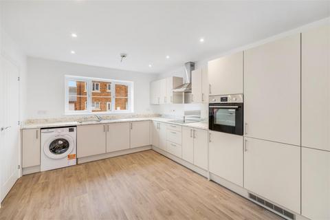 3 bedroom detached house to rent, Elizabeth Gate, Long Sutton