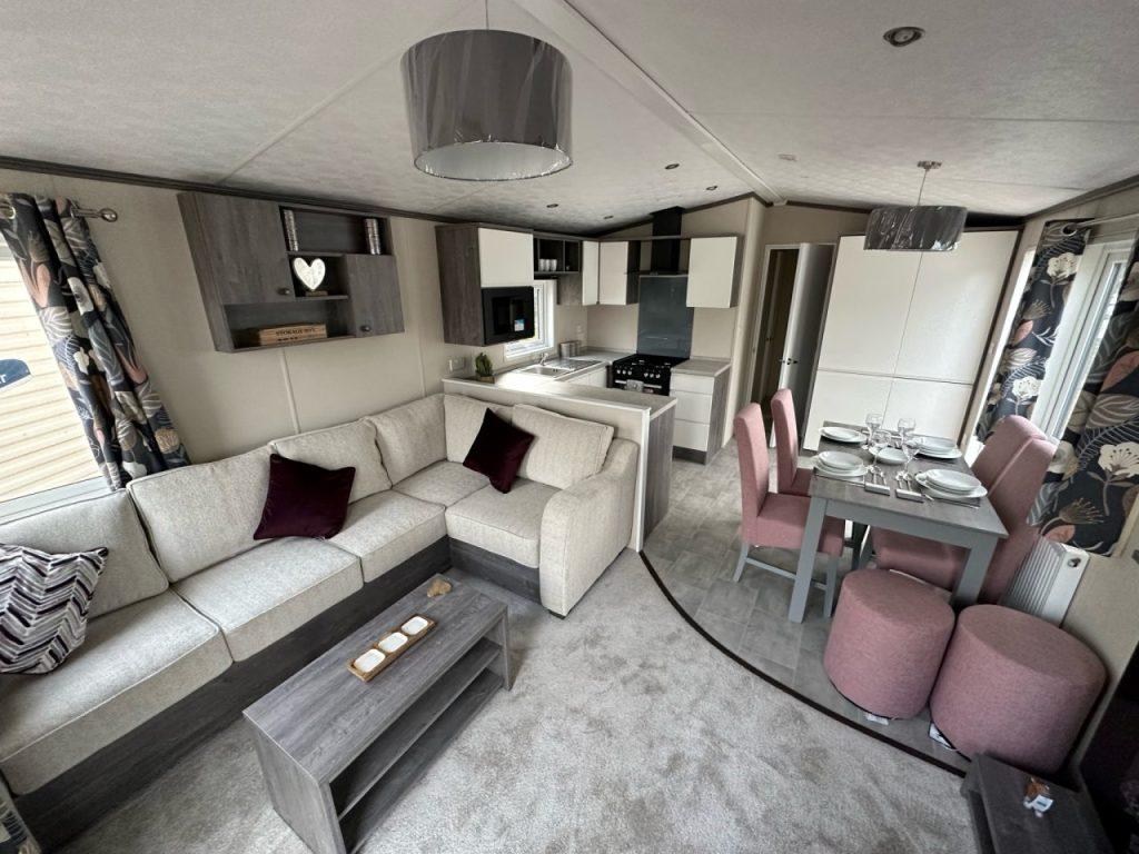 3 Bed Avon Lounge 2023.jpg