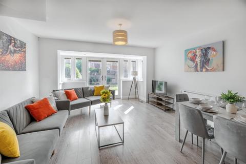 3 bedroom semi-detached house for sale, Blackamoor Lane, Maidenhead