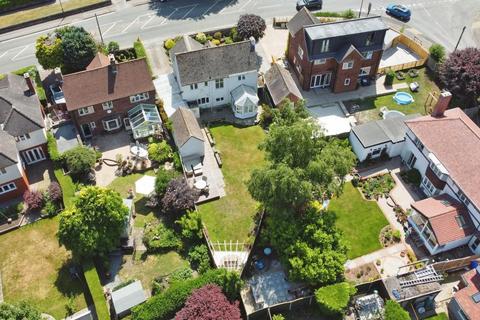 3 bedroom detached house for sale, Highfield Lane, Newbold, Chesterfield, S41 8AY