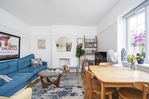 Claremont Close, Islington, London, N1