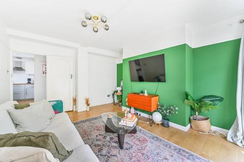 3 bedroom flat for sale, London Road, Thornton Heath, CR7