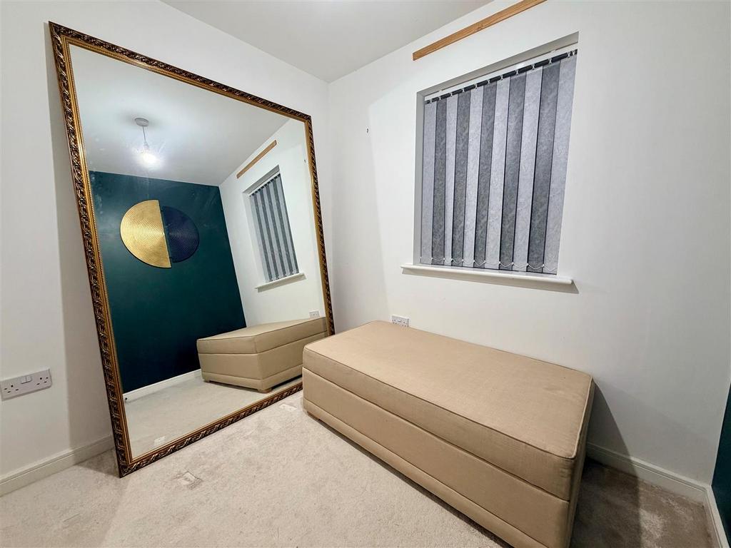 Bedroom 3.jpg