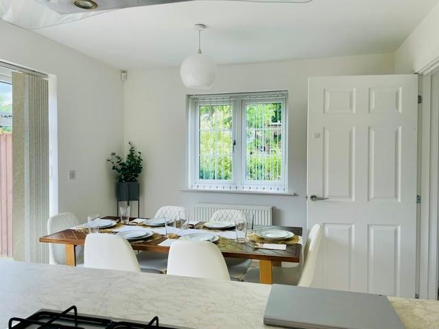 Kitchen.Dining.jpg