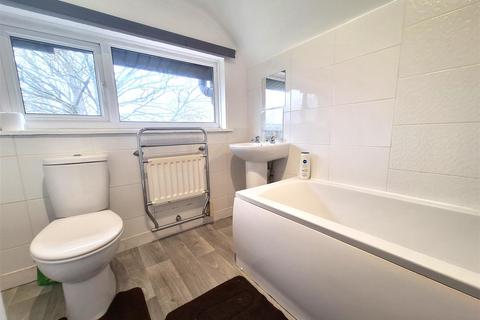 undefined, Woodcote Road, Caversham, Reading
