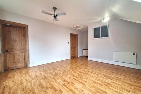 undefined, Woodcote Road, Caversham, Reading