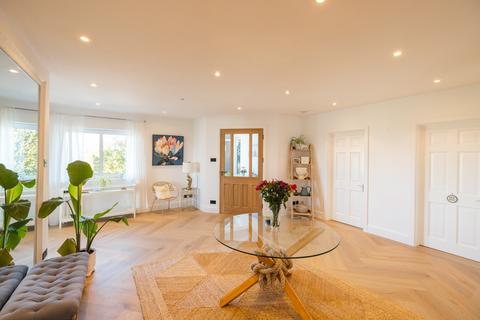 undefined, La Ruette Julienne, Castel, Guernsey