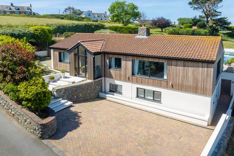4 bedroom detached house for sale, La Ruette Julienne, Castel, Guernsey