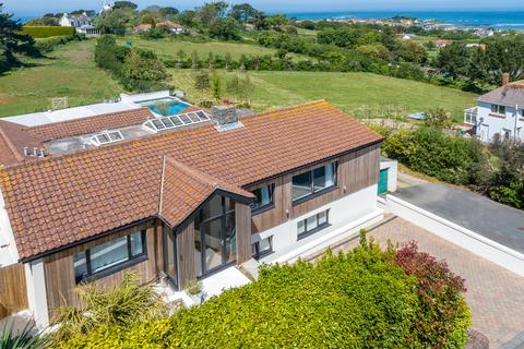 4 bedroom detached house for sale, La Ruette Julienne, Castel, Guernsey