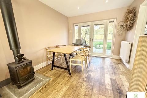 4 bedroom semi-detached house for sale, Roseberry Avenue, Stokesley, North Yorkshire