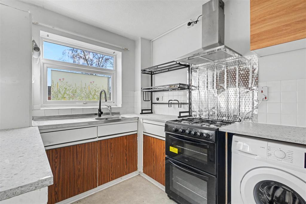 Kitchen 3.jpeg
