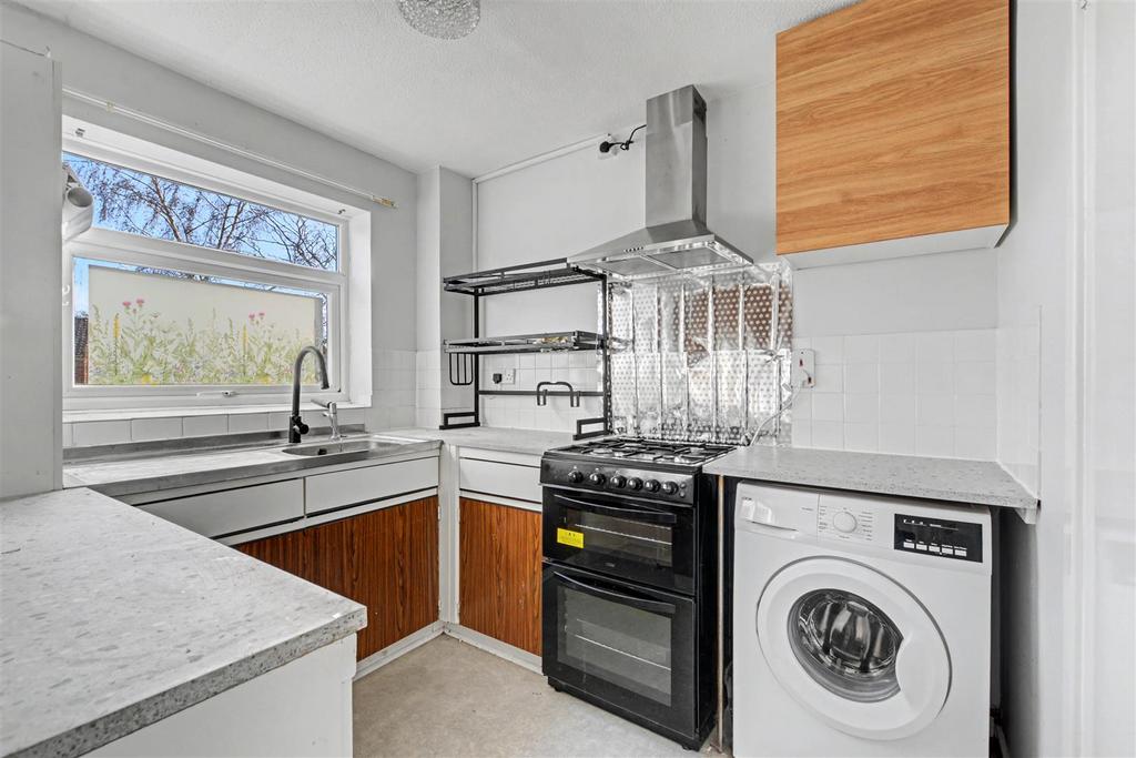 Kitchen 5.jpeg