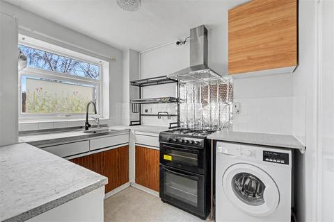 undefined, Lindisfarne Gardens, Nottingham