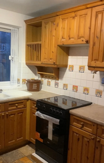 2 bedroom flat to rent, Radley Court, London, SE16