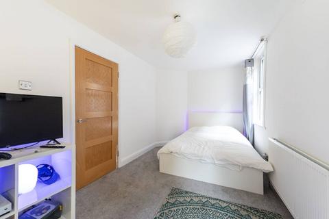 2 bedroom flat for sale, Sellons Avenue, Harlesden, London, NW10