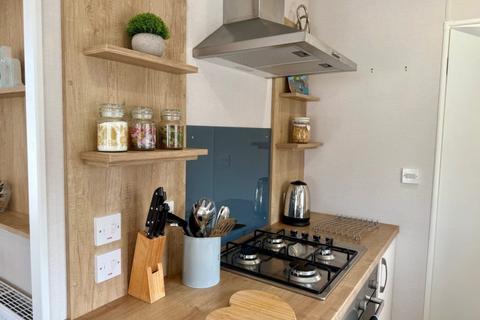 2 bedroom park home for sale, Par Sands Coastal Holiday Park – Cornwall