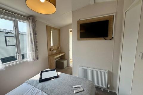 2 bedroom park home for sale, Par Sands Coastal Holiday Park – Cornwall