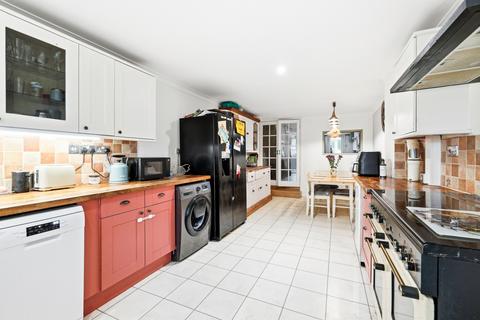 3 bedroom end of terrace house for sale, Manor Row, Saffron Walden CB11