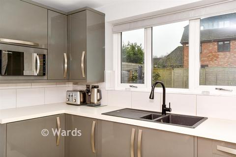 5 bedroom detached house for sale, Bluebell Road, Ashford TN23