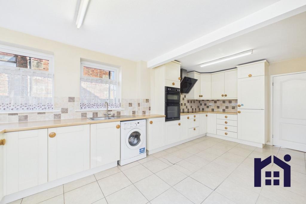 Dining kitchen