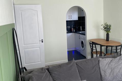 undefined, Regents Park Road, Southampton