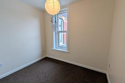 1 bedroom apartment to rent, ONE BEDROOM APARTMENT, BOSCOMBE HIGH STREET