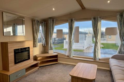 2 bedroom park home for sale, Pentire Coastal Holiday Park – Cornwall