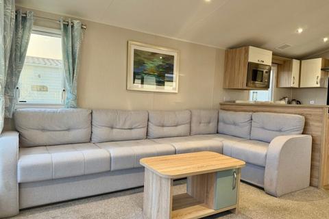 2 bedroom park home for sale, Pentire Coastal Holiday Park – Cornwall
