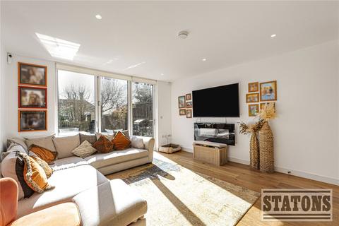 4 bedroom semi-detached house for sale, Lion Yard, High Barnet, Barnet, EN5