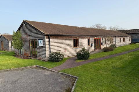 Office to rent - Crays Ln Pulborough RH20 2GU