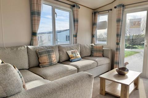 2 bedroom park home for sale, Pentire Coastal Holiday Park – Cornwall