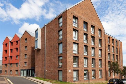 Studio to rent, Coquet Street, Newcastle Upon Tyne NE1