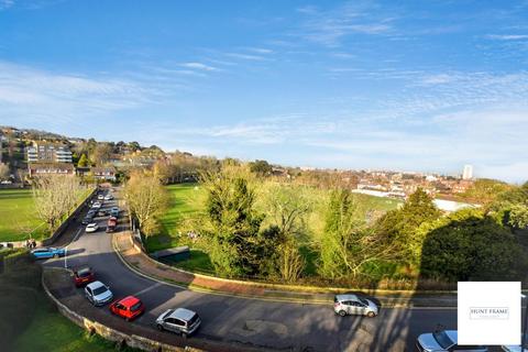 undefined, Wellcombe Crescent, Eastbourne BN20