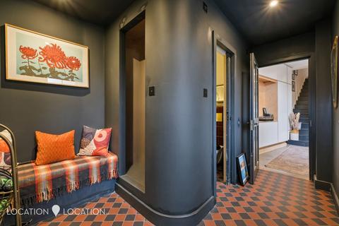 undefined, Southwold Road, London, E5