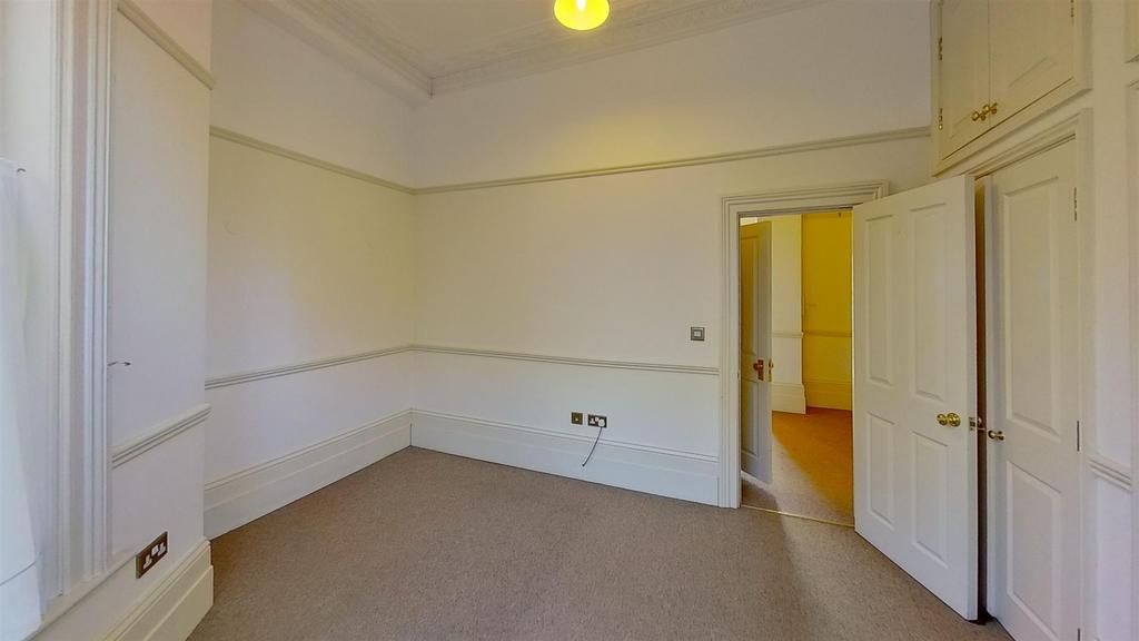 3-Rotuba-House-Closet.jpg