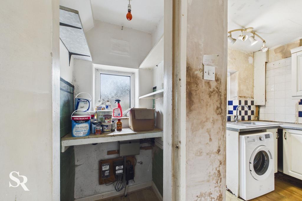Kitchen &amp; Pantry