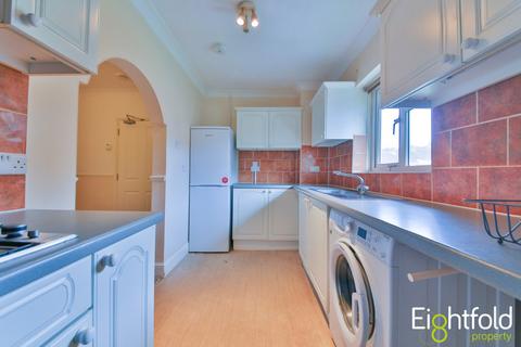 3 bedroom flat to rent, Southmount, Brighton