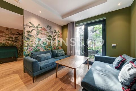 2 bedroom apartment for sale, Lookout Lane, London, E14