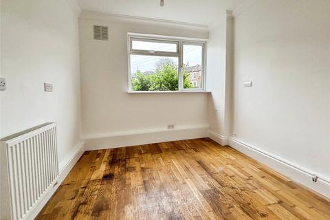 3 bedroom flat for sale, Dalrymple Road, London SE4