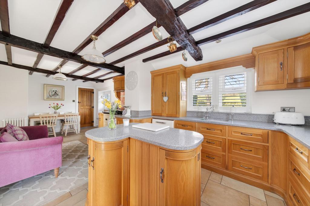 Dining kitchen